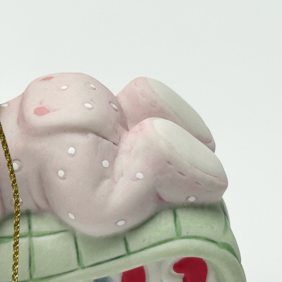 🌨️❄️🔴Precious Moments - Baby’s 1st Christmas (2021) Porcelain Ornament - Picture 13 of 17